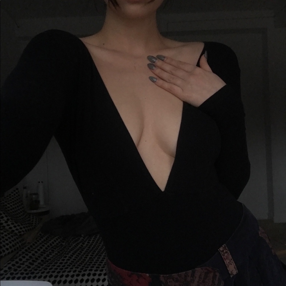Low V Neck Body Suit